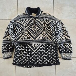 100% Wool Men's Black & Cream Patterned Knit Sweater